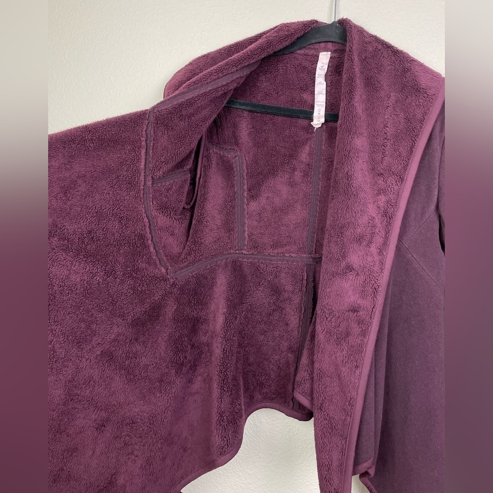 Lululemon Women's 10 Presence Of Mind Jacket Bordeaux Drama Drape Fleece Lined - Picture 9 of 16